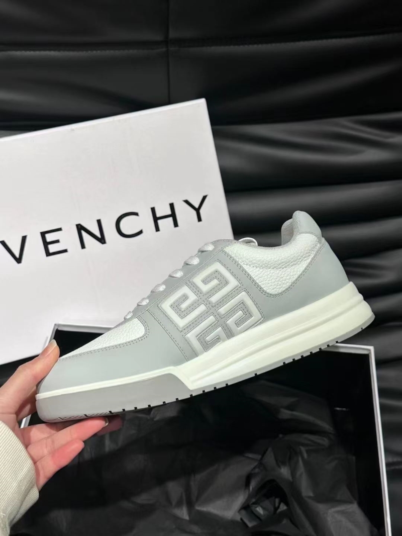 Givenchy Sneakers